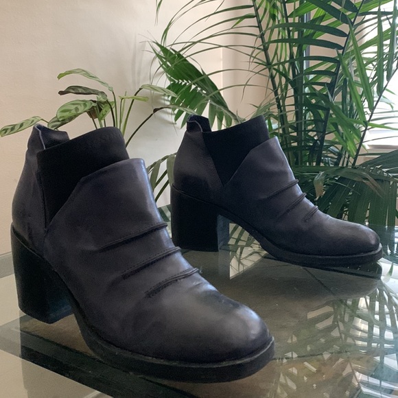 🔥1/2 OFF SUMMER SALE🔥 iXOS Italian Ankle Boots - Absolutely Stunning - Picture 5 of 16